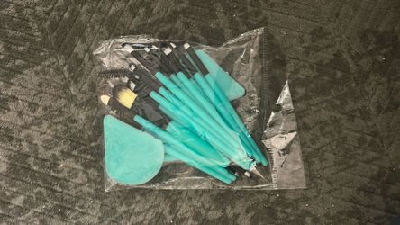 20 Pieces Make Up Set