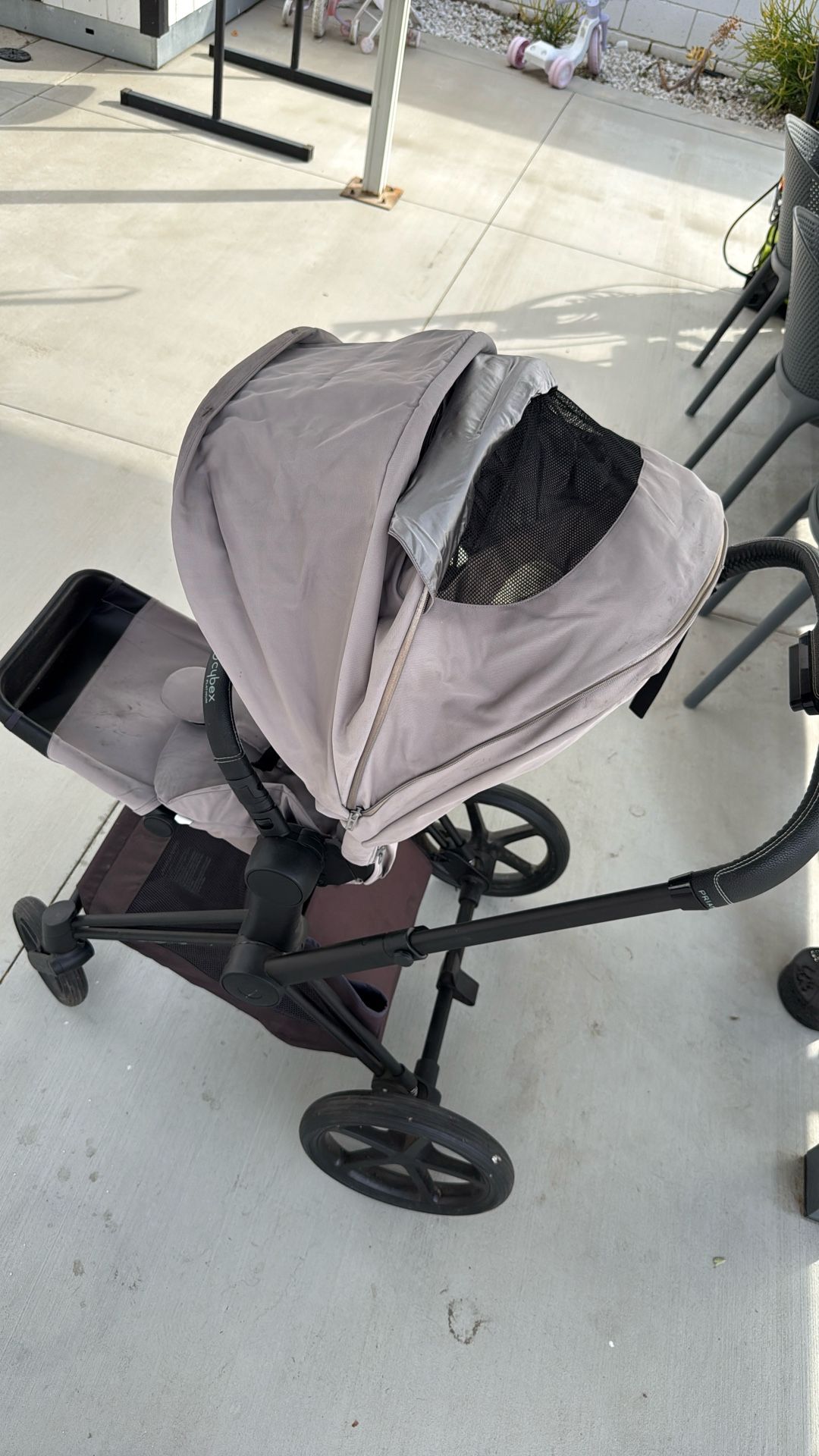 Cyber Platinum Stroller gray