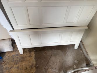 Twin bed frame