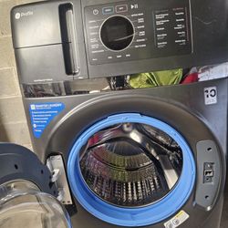 GE Washer And Dryer Combo Unit 