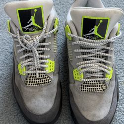 Jordan 4 SE NEON Size 11 (Authentic)