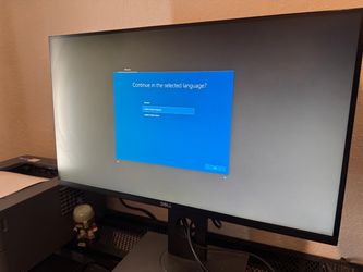 Gaming monitors and keyboard