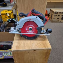 Milwaukee 2630-20 18 Volt Circular Saw Tool Only