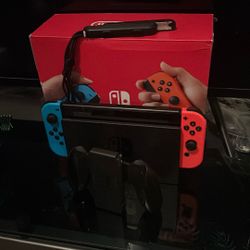 Nintendo Switch 