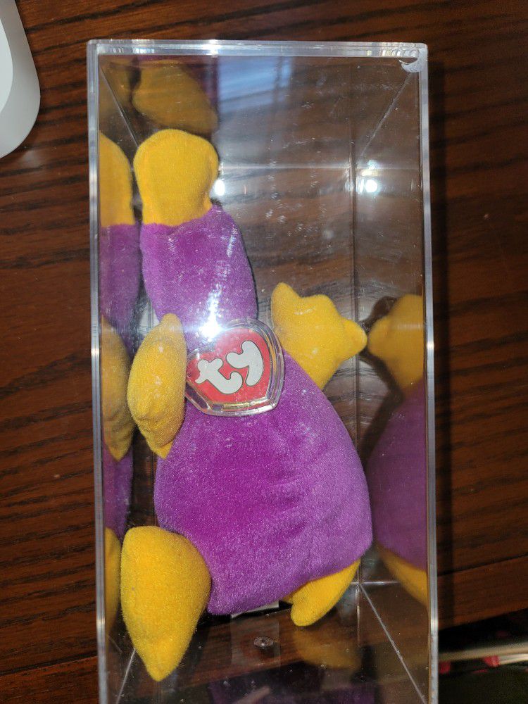 BEANIE BABY COLLECTION INCLUDING RARE PLATYPUS PATTI
