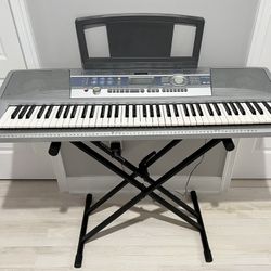 Yamaha DGX-200 Portable Grand Piano