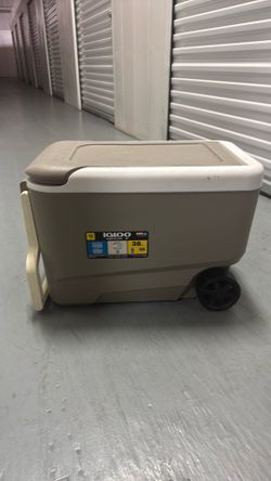 Ice chest