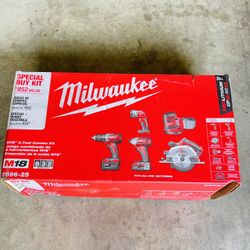 Milwaukee M18 18V Lithium-Ion Cordless Combo Kit (5-Tool) with 2 Batteries, 1 Charger, 1 Tool Bag