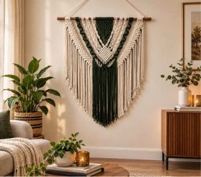 Macrame wall hanging