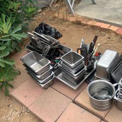 Lunch Truck. Pans