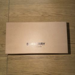 BURBERRY LONDON ENGLAND