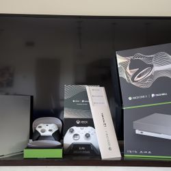 Taco Bell Xbox One X Bundle