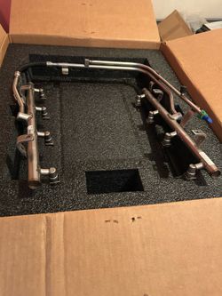 Lsa supercharger fuel rail