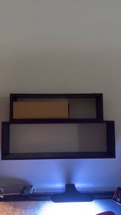 Hanging shelves
