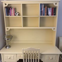 Big Desk With Hutch - Super Cute!