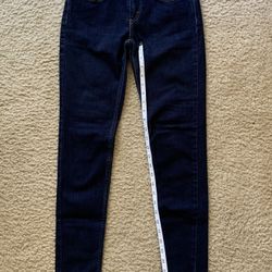 Levis 535 Super Skinny Size 27 Woman’s 