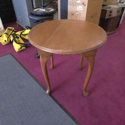 Round Side Table 