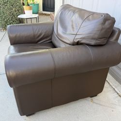 IKEA 100% Leather Armchair 42”W – Chocolate Brown – Excellent Condition 📍Chandler