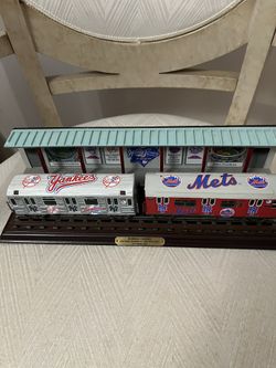 Yankees / Mets Subway Series Trains