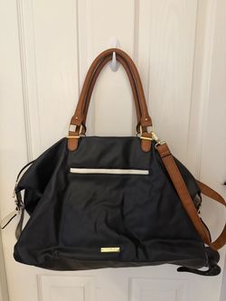 Madden Girl Weekend **LIKE NEW**