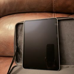iPad Pro 11″ M4 (256GB) – Like New