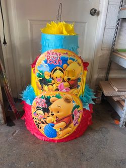 Winnie The Pooh Tower Pinata