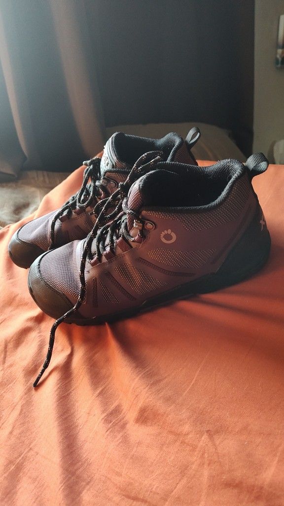 Xero Minimalist Hiking Boots Women's Size 9