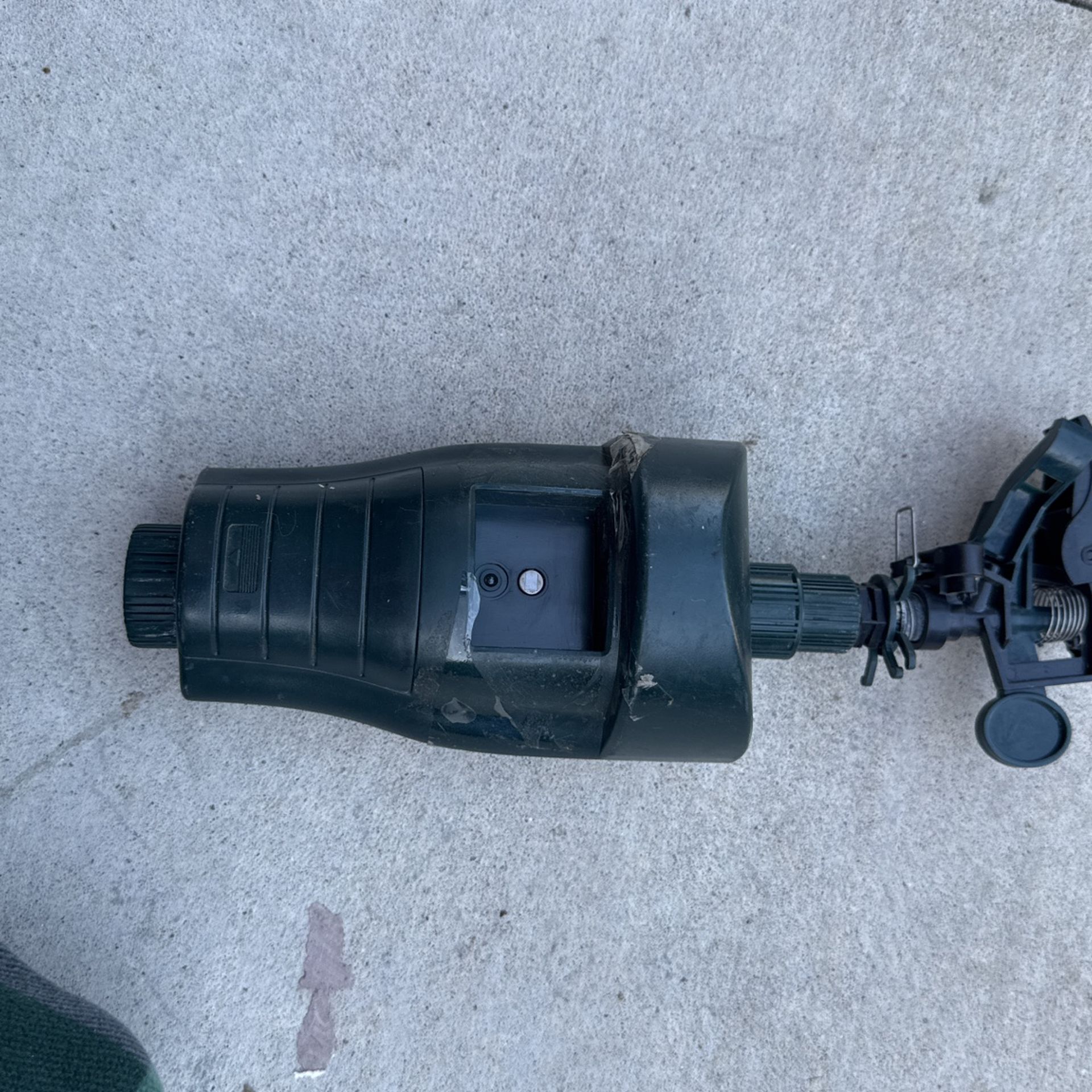 AbcoTech Motion Activated Sprinkler/Animal Deterrent - Humane, Safe Way of Scaring Away Wild Animals - Motion Sprinkler Animal Deterrent - Coyoto, Dee