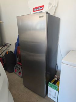 Vissani 6.9 cu. ft. unit