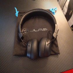 Noise Canceling Headphones