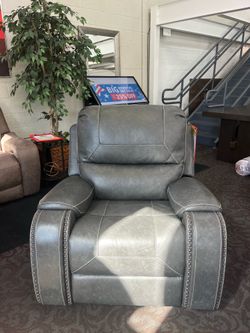 Swivel Recliner