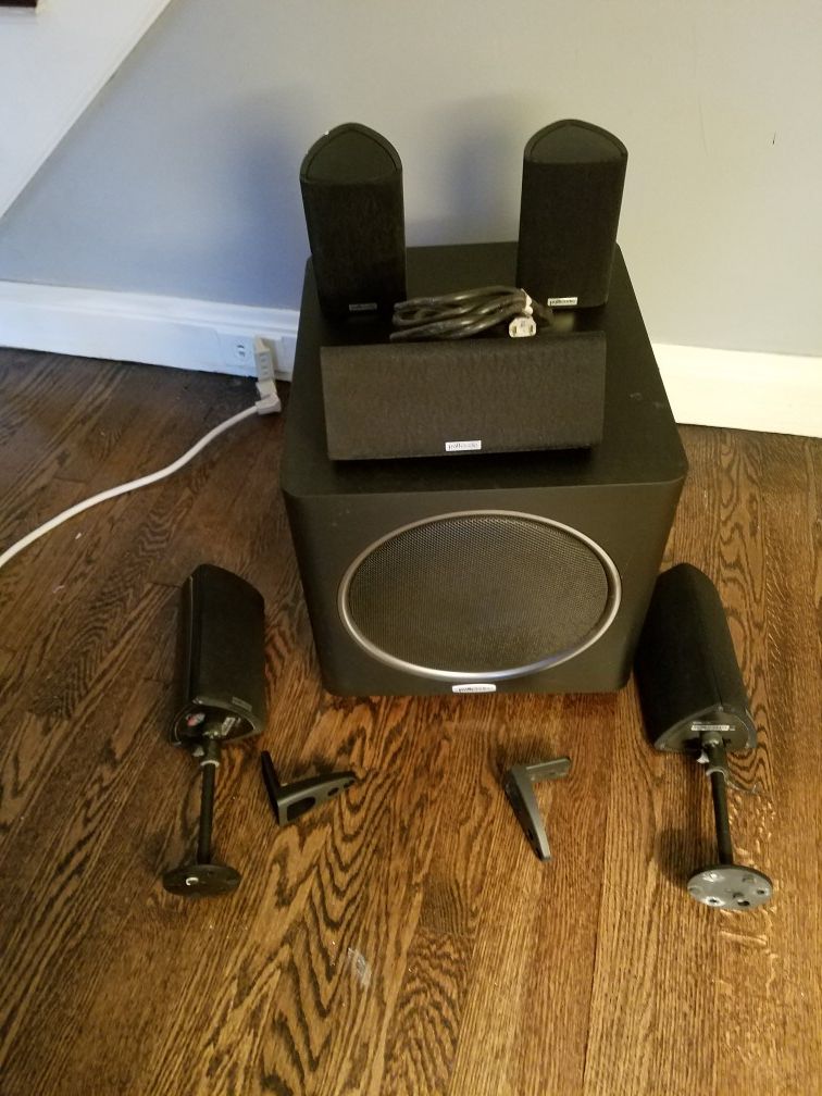 Polk Audio 5 speaker Surround System w/ 10" subwoofer