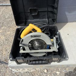 DeWalt dw368 circular saw
