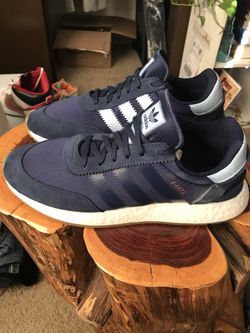 Adidas I-5923s super lightweight, and comfortable shoes. Great for runners or people on their feet all day. 10.5