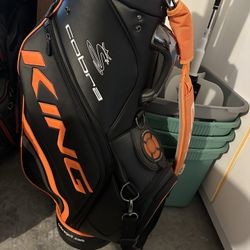 2 Staff Bags - Golf 