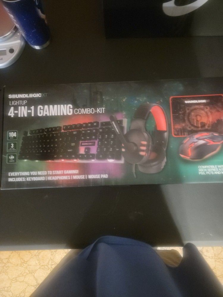 4 In 1 Gaming Kit