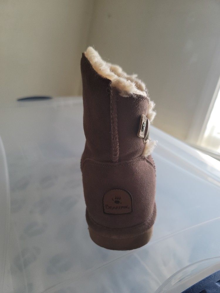 π» Bearpaw Women's π’ Boots!