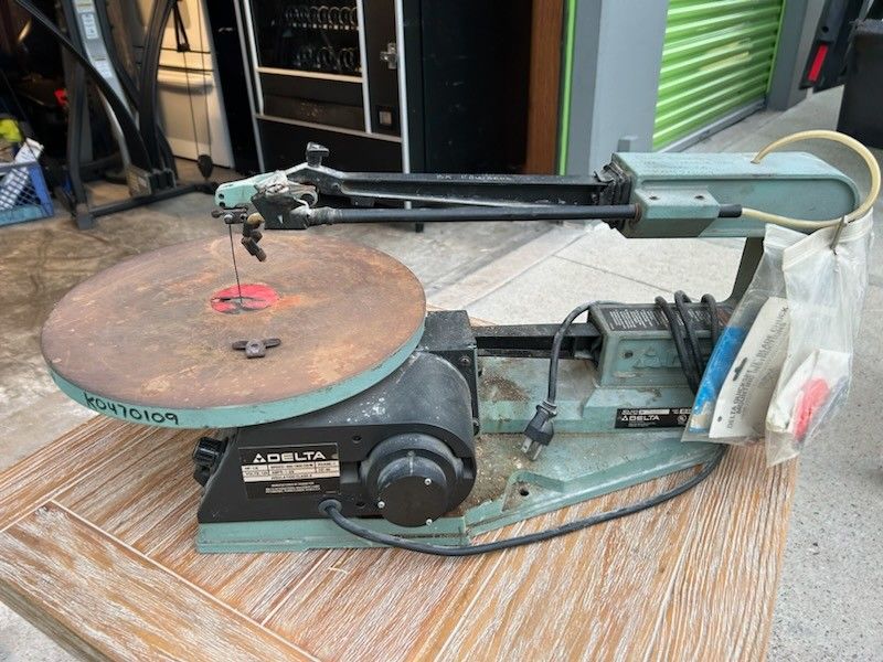 Delta 20 variable speed scroll saw
