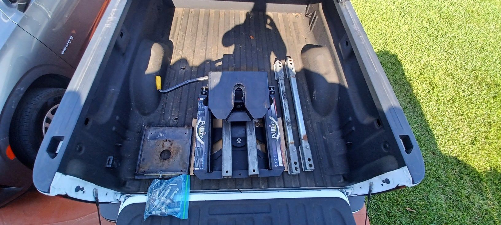 Fifth Wheel Trailer Hitch