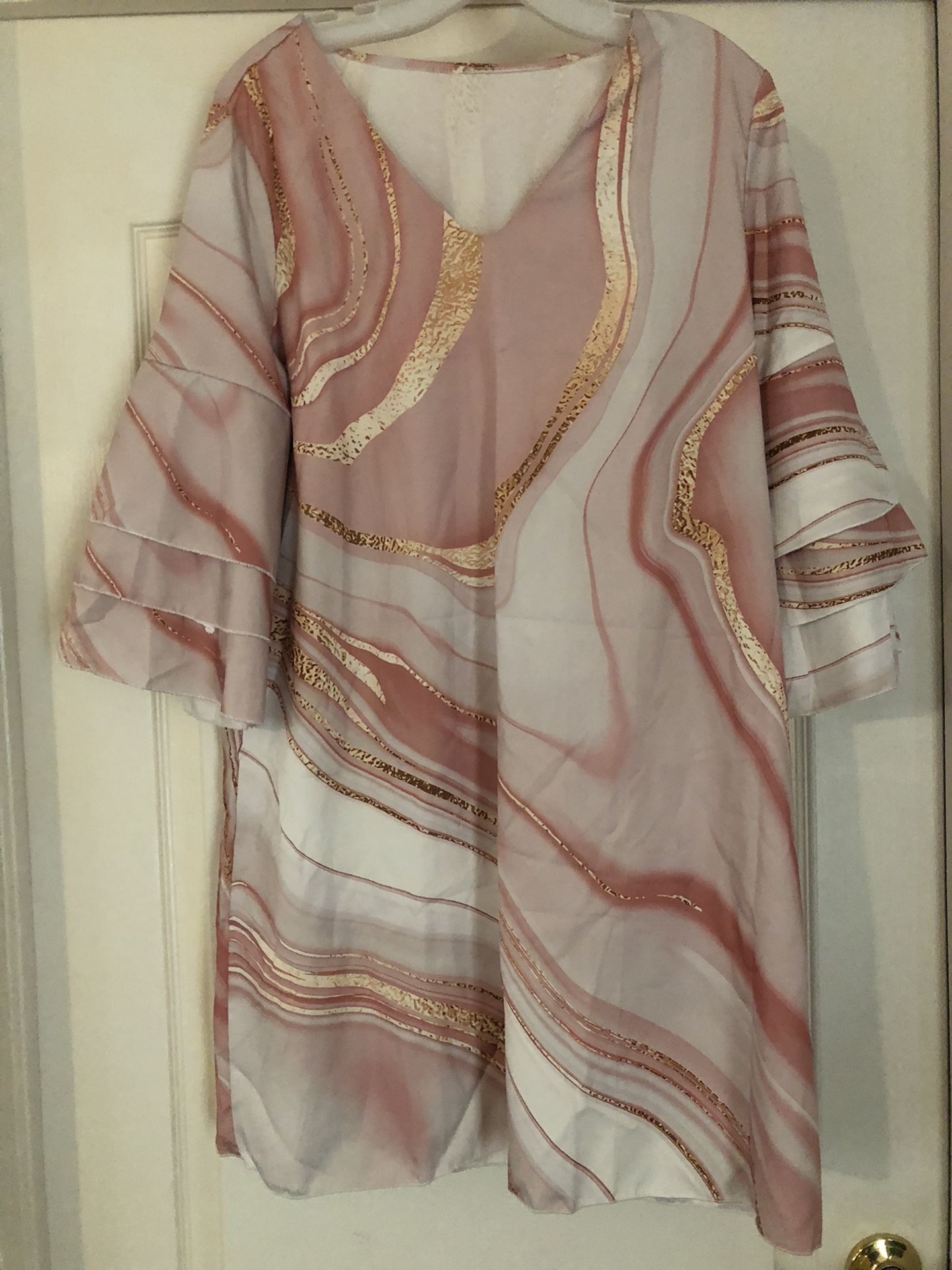 Sz Sz LG Pink,Tan, Mauve Marble Knee Length Dress