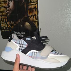 Burberry Ramsey Baby blue 