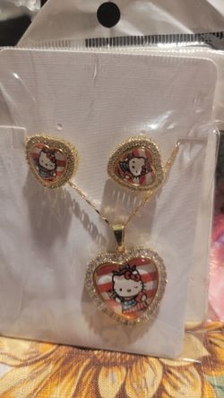 Hello Kitty Heart Necklace and Earring Set