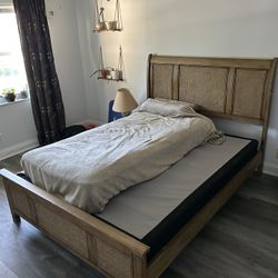 Queen Bed Frame And Boxspring