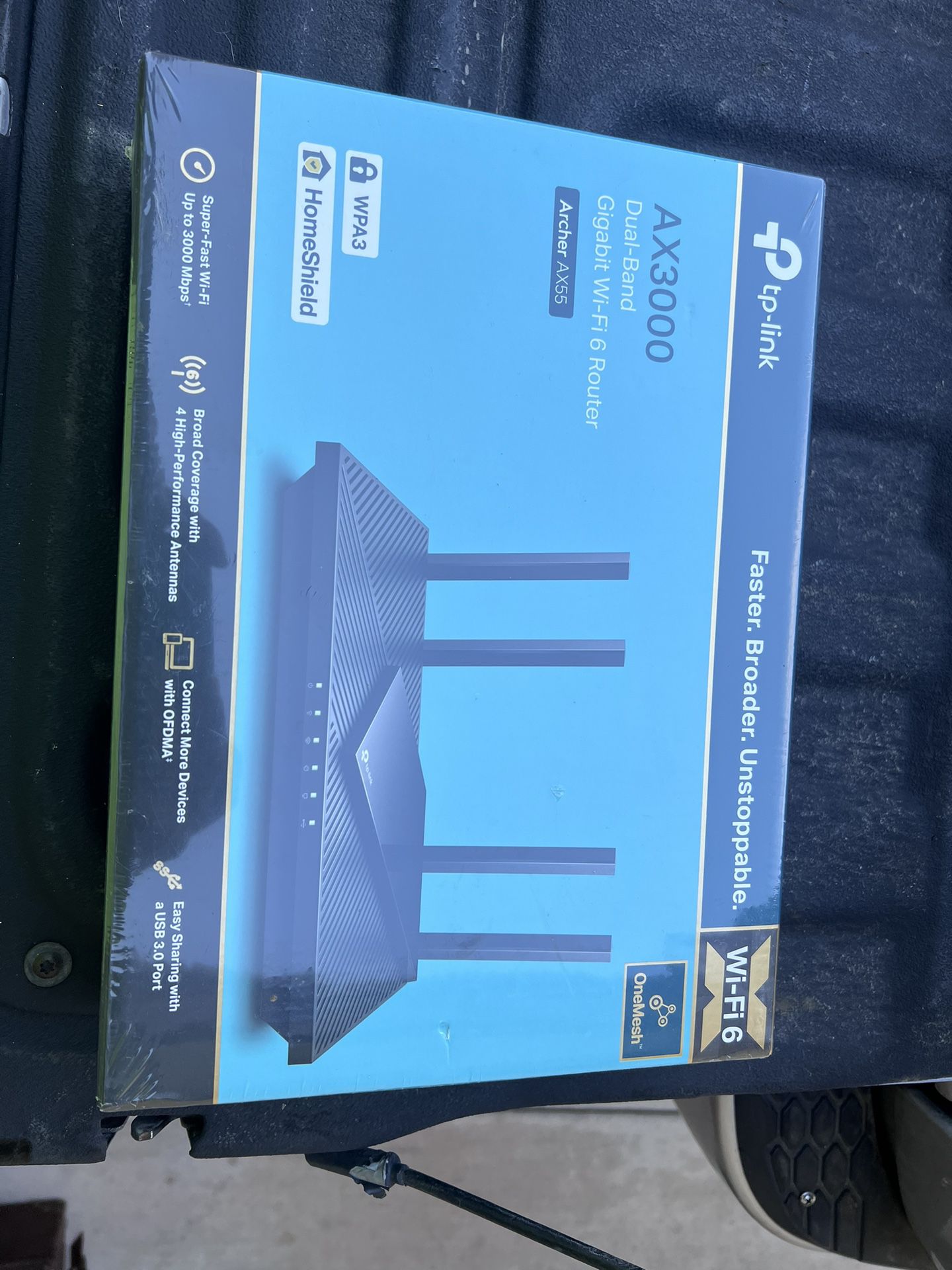 TP- link Ax300 WiFi router
