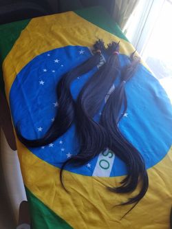 Seeing 100% human hair 150 grams for $ 200, it is super smooth in black already prepared to put on.