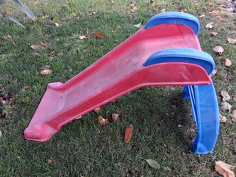 Little tykes first slide 🛝$10 ready to go