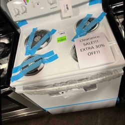 HOTPOINT RBS330DRWW 30-in 4 Elements 5-cu ft Range