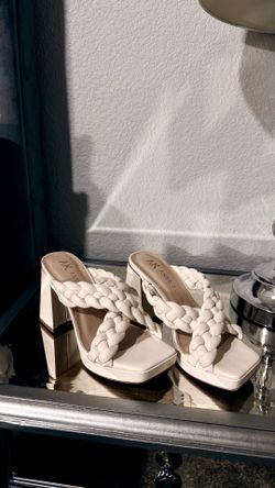Summer heel