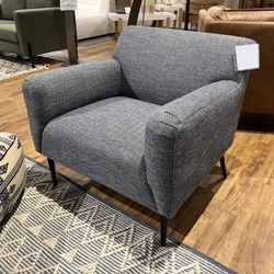 Emer Chair