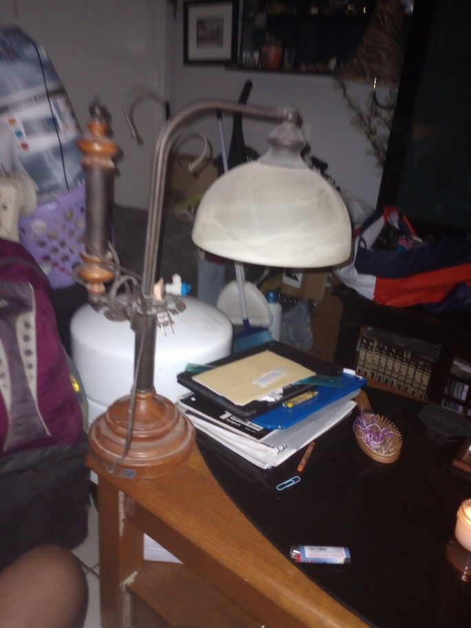 Vintage Desk Lamp  With Handle. 